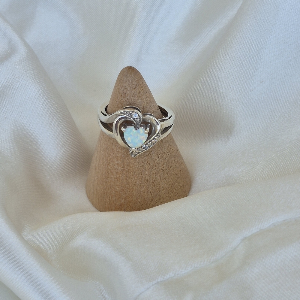 Estate Silver Heart Ring with Opalescent Center & Accent Stones Marked 925A